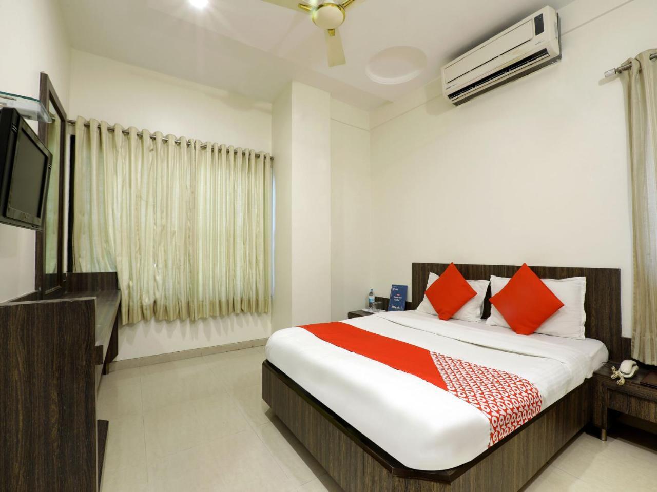 Oyo 4198 Hotel Shri Sai Murli Shirdi Zewnętrze zdjęcie