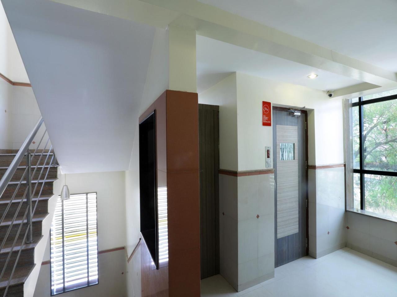 Oyo 4198 Hotel Shri Sai Murli Shirdi Zewnętrze zdjęcie