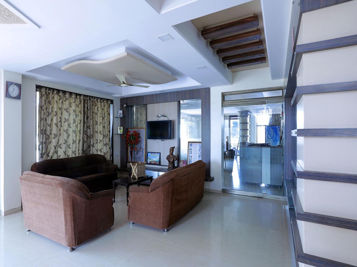 Oyo 4198 Hotel Shri Sai Murli Shirdi Zewnętrze zdjęcie
